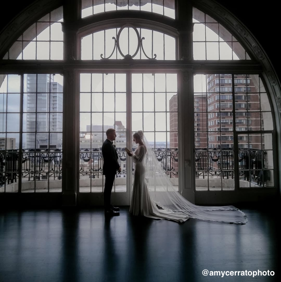 The Best Camera for Wedding Guests in 2026: Beyond the Disposable